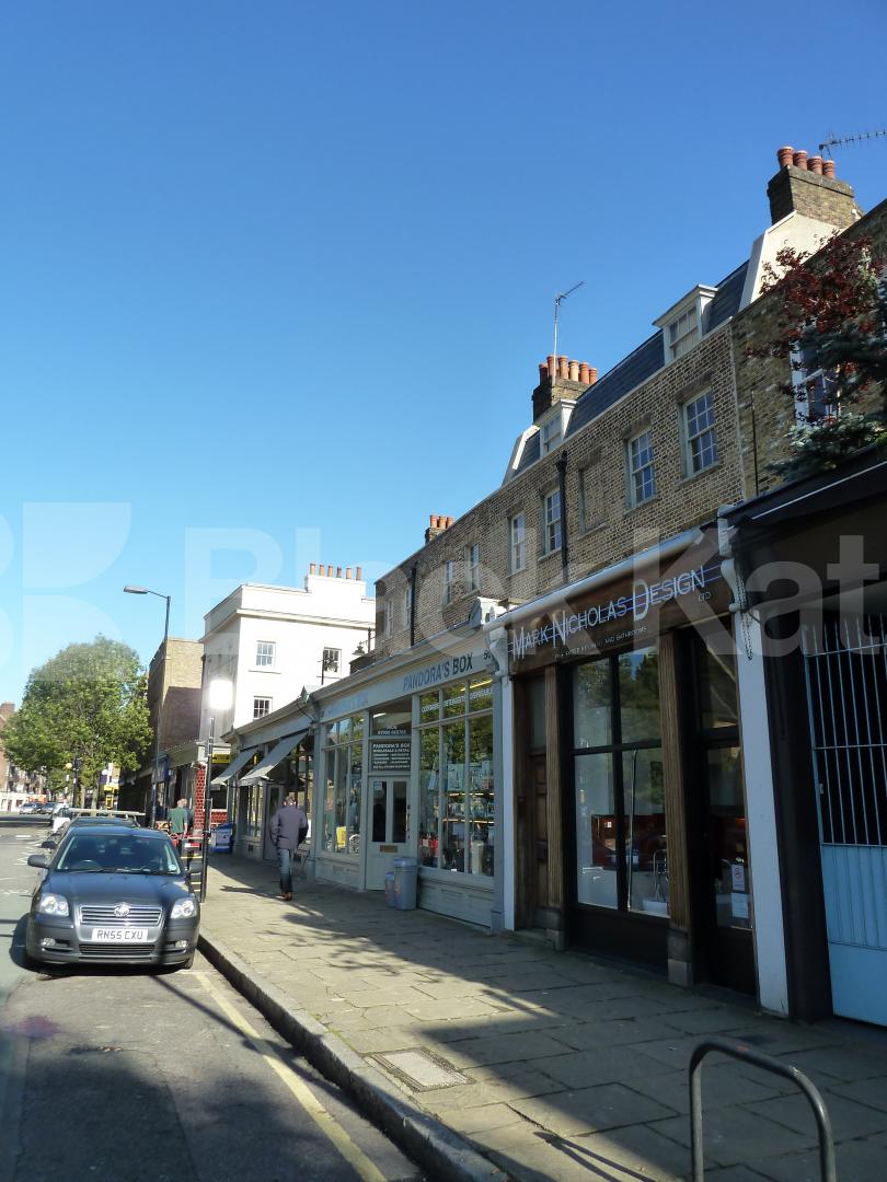 			NEW INSTRUCTION!!!!, 4 Bedroom, 1 bath, 1 reception House			 Penton Street, ANGEL-ISLINGTON